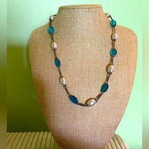 Elegant Teal and Silver Necklace